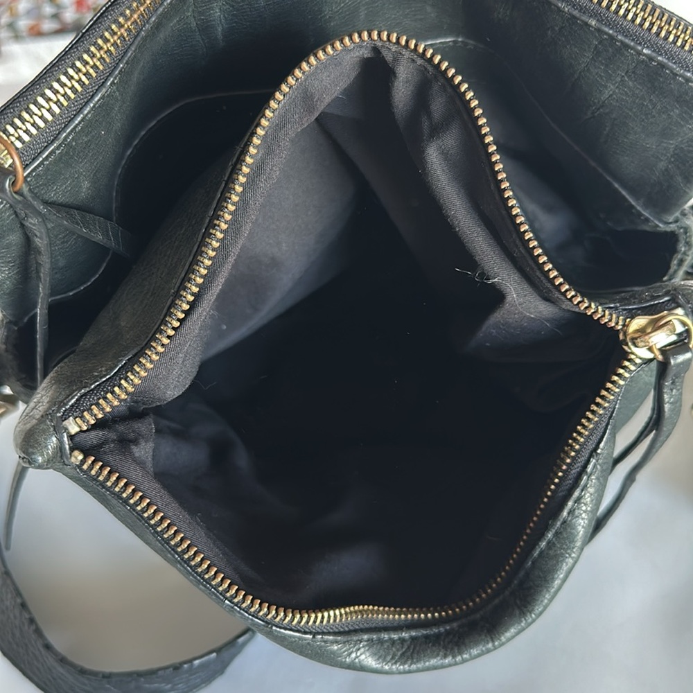 Margot New York Mickey black leather 3 compartment crossbody bag purse - Picture 11 of 12